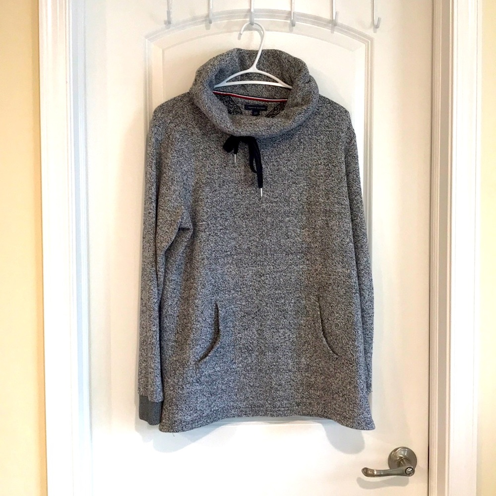 Tommy Hilfiger gray sweater